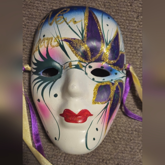 Colorful Decorative Mask Witth Ribbons - Picture 2 of 6